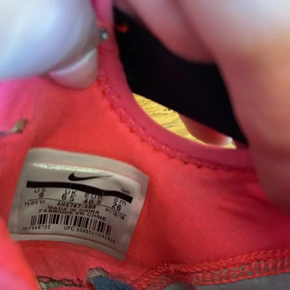 Nike Air Sneakers - Picture 5 of 5